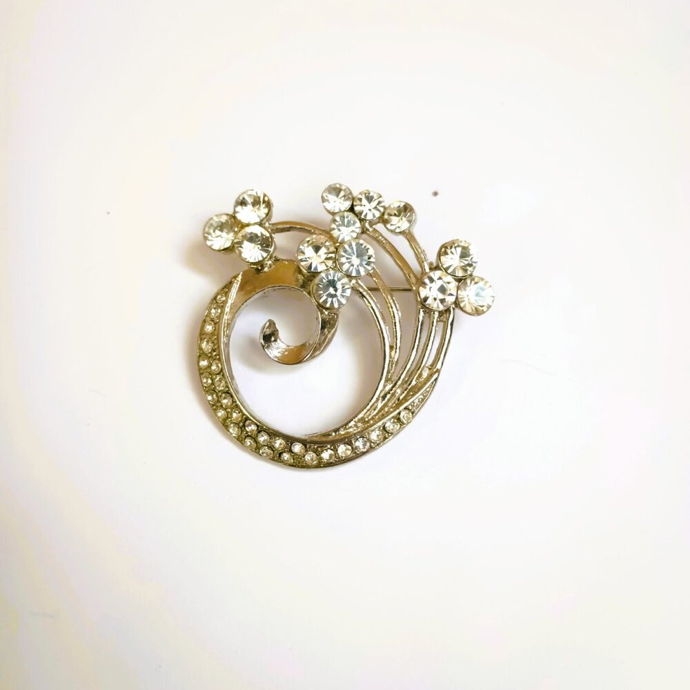 Vintage Floral Swirl Pave Brooch Silver Tone Clear Stone Sparkle Pin Jewelry